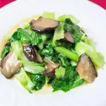 青梗菜と椎茸の炒め（中国料理 竹園 百年橋店）