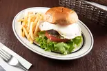 エッグBURGER(フライドポテト付き)(ONE THE DINER)