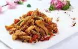 イカゲソ炒め（福餃子）