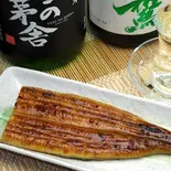 極上うなぎ半尾盛り(蒲焼)(築地ダイニング 金のうなぎ 上野毛店)
