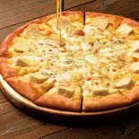 4種チーズ（ピザ・サントロペ上本町店）