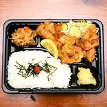 唐揚げ弁当（もも焼き 縁）