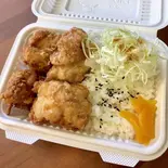 唐揚げ弁当(お弁当のNUTS)