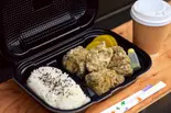 唐揚げ弁当(4個入り)（tea＆bar爽-sou-）