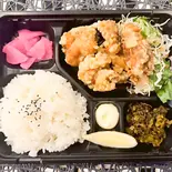 唐揚げ弁当（Food＆Darts＆カラオケ ラグレス）