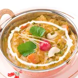 シーフードマサラカレー/ Seafood Masala Curry（ドワリカズ/DWARIKAS）