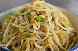 もやし炒め Moyashi Itame（『新規オープン！！』足立区大人気インドカレー店）