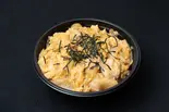 幸せ親子丼（幸せ一杯 offered by ダモア）