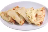 とろけるチーズナンCheeseNan(ネパールインディアンレストラン アーマ)