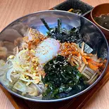 チキンビビンバ（たべ呑み屋 じゅじゅ）