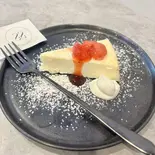 本日のケーキMサイズ【写真とは異なるケーキの場合があります】(22nd-TWENTYSECOND-)