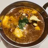 マトンボーンカレー(骨付きマトン)Mutton with bone curry（NAMASTE ASIAN KITCHEN AND HALAL SHOP）