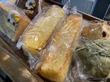 シフォンケーキ2個フレンチトースト2個スコーン2個のスイーツセット（パンとシフォンケーキのカフェ パニー）