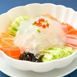 板春雨に野菜のせゴマ辛酢ソースかけ（永利 池袋西口店）