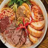 BÚN BÒ HUẾ 牛肉ビーフン（ベトナム料理BIEN XANH QUAN）