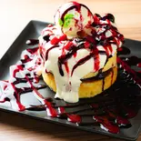 レアチーズホットケーキ（フライングスコッツマン秋葉原店）