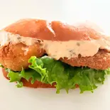 ミルクハースサンド チキンカツ（ラキュイジーヌノア）