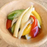 季節野菜の自家製ピクルスHomemade seasonal vegetables pickles（BONDICAFE NAKAMEGURO(ボンダイカフェ ナカメグロ)）