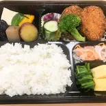 大分県名物ぎょろっけ弁当 Famous Oita Prefecture Fish Croquette Bento Box（九州八豊やせうまだんご汁）
