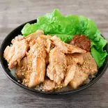 (肉大盛:300g)定番！シンプルサムギョプサルDON ！（サムギョプサル丼専門店 | DON！DON！ 新御茶ノ水駅前店）