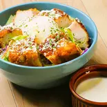 チキンシーザーサラダ Chicken Caesar Salad(グルメチキンバーガー専門店 Chick-Tok 高円寺 Chick-Tok Koenji)