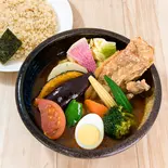 塩ザンギとたっぷり野菜のスープカレーFried chicken and vegetable soup curry（カレー食堂 心 下北沢店）