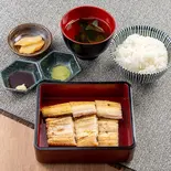 白焼き定食 上（うな賀）