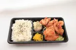 【弁当】骨なしからあげ弁当 5ヶ入り Bonless Fried Chicken Bento Box 5pcs(ジョニーのからあげ 松屋町店)