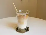 ヘーゼルナッツラテ(アイス)/Hazelnut latte(ice)（【グルテンフリー】洋菓子とコーヒー シモキタシマイ/【gluten-free】pâtisserie ＆ coffee stand shimokitashimai）