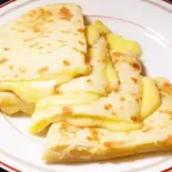 チーズナン / Cheese nan（インドラ キッチン）