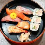 旬のレディース握り（すし藤）