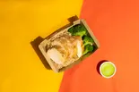 【たんぱく質29.5g】レッドチリチキンくん(鶏胸肉)の玄米丼【Protein 29.5g】Red Chili Chicken and Brown Rice(鶏胸肉とブロッコリー チキンブラザーズ 恵比寿店 Chicken Brothers Ebisu)