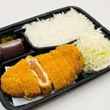 ミルフィーユかつ(梅しそ)弁当140g（とんかつ知多家金城店）