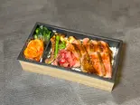サーロインステーキ重（焼肉炭味家）