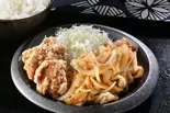 豚の生姜焼きと鶏から弁当（こだわりげんこつ唐揚げ 宮島家 西新店）