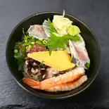 江戸前 海鮮丼 / Edomae Seafood Rice Bowl（【海鮮丼×焼肉弁当】よろず屋）