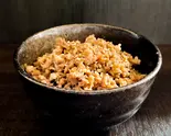 鶏そぼろ丼 小(ごはん120g)（「肉うどん」と「肉吸い」のお店 黒牛亭 KuroUshiTei）