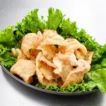 鶏皮からあげ(旨塩スパイス)（だるま商店）