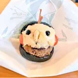 オカメバーガー(黒)（とりみカフェ ぽこの森）