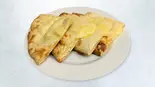 チーズナン (Cheese Nan)（インドネパールレストランタージマハル(新大阪)）