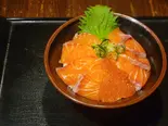 サーモン丼（居酒屋ばちばち）
