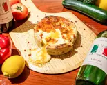 サラミと半熟卵のビスマルク風シカゴピザ Bismarck-Style Chicago Pizza with Salami and Soft-Boiled Egg（【おうちDE本格イタリアン】La Promessa）