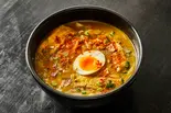 うま辛ガーリックカレーうどん(みんなの駒沢屋)
