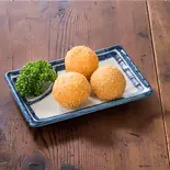 胡麻団子 3個（上海雲吞麺）