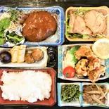 肉、肉、肉三昧弁当（食事処さざなみ）