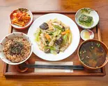 マクロビ弁当 有機野菜たっぷり八宝菜（マクロビミール ひとこきゅう）
