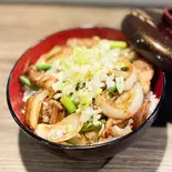 【女性人気No1】炭火で炙った柚子胡椒香るネギ塩ぶた丼（とり九）