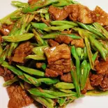インゲン黒豚肉炒め汁なし手打ち麺(豆角炒黑猪肉手擀捞面)（名品お粥）