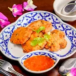 トートマンクンTod Man Kung（タイ屋台居酒屋 ガムランディー）