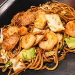 三種ミックス焼きそば（お好み焼き 鉄板焼 満まん）